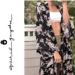Spiritual Gangster Black Floral Kimono size OS